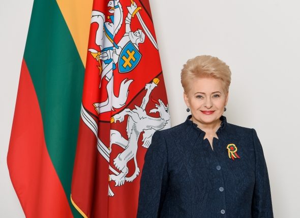 Prezidentė D. Grybauskaitė sveikina Lietuvos žmones su Vasario 16-ąja