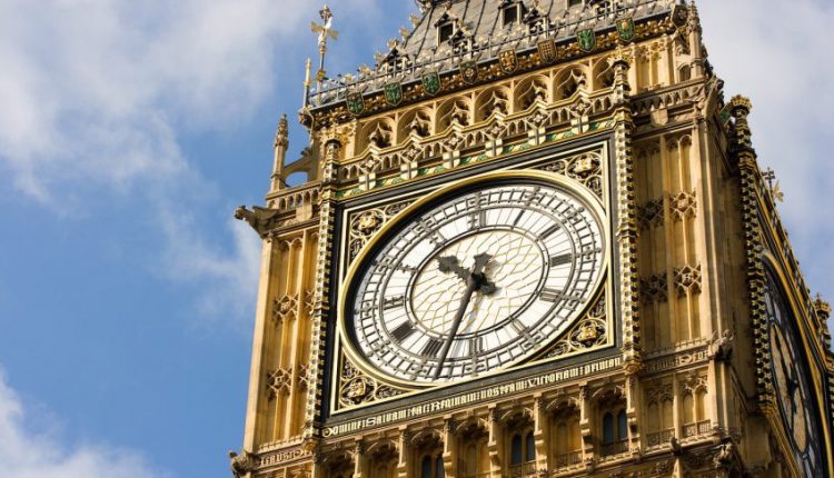 Didžiosios Britanijos parlamentarai pritarė “Brexit” įstatymo projektui