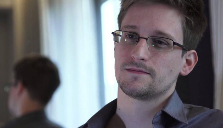 Maskva nesvarsto galimybės išduoti Snowdeną, sako jo advokatas