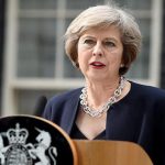 ES piliečiams leidžiama atvykti į Jungtinę Karalystę iki 2022 metų: Theresos May pareiškimas