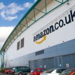 „Amazon“ Britanijoje sukurs per tūkstantį naujų darbo vietų
