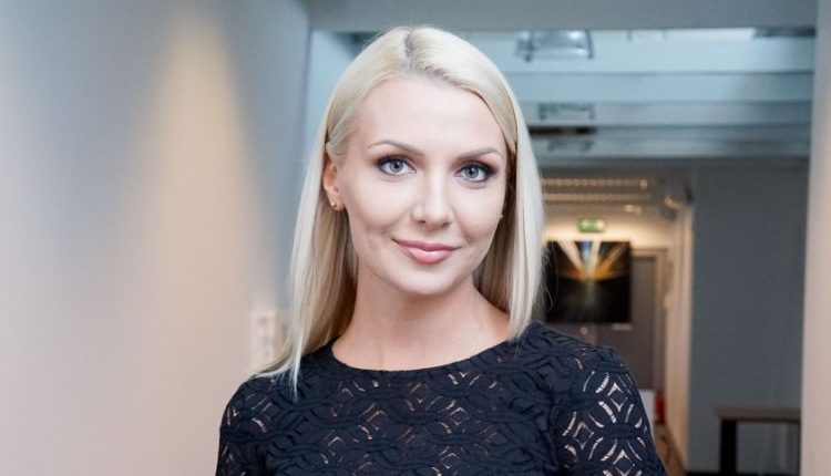 M. Šedžiuvienė nesusilaikė – viešai davė atkirtį A. Šedžiui: dar laikausi, kad neprikalbėčiau apie visus jo romaniūkščius