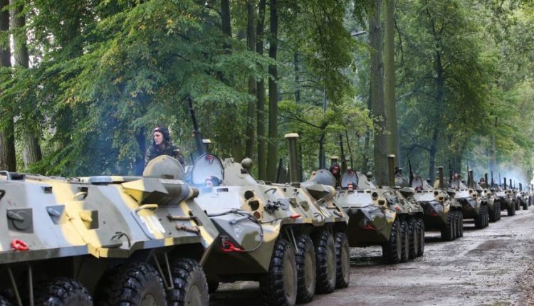 Vykstant „Zapad“ pratyboms JAV „patylomis“ dislokavo Lenkijoje antrą tankų brigadą, teigia Rusija