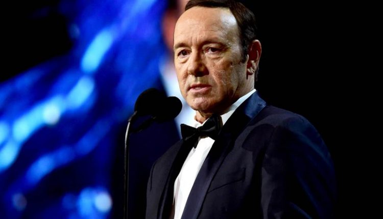 Aktorius Kevinas Spacey kaltinamas bandymu išžaginti