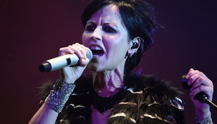 Mirusi „The Cranberries“ vokalistė bus palaidota antradienį