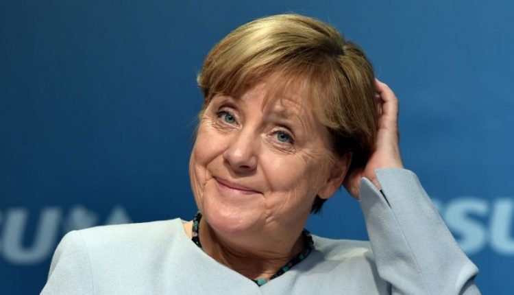 A. Merkel gali atsikvėpti: Vokietijos socdemai pritarė koalicinių derybų su konservatoriais pradžiai