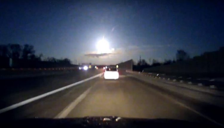 JAV padangę nušvietęs meteoras sukėlė žemės drebėjimą