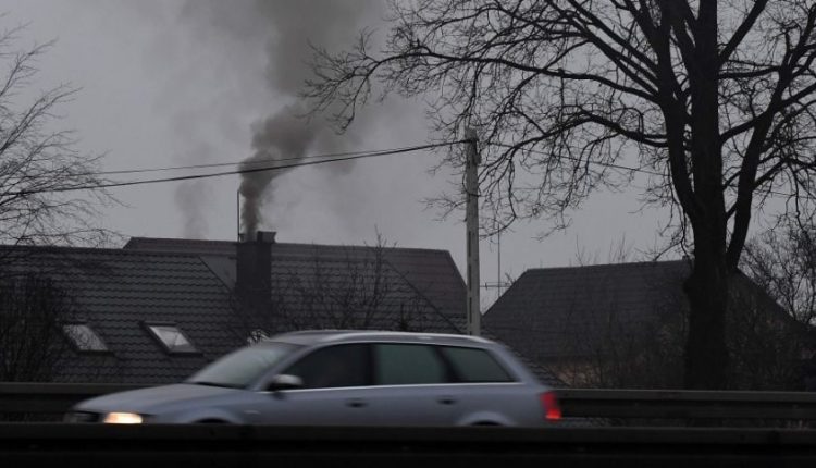 Dar vienas ES smūgis Lenkijai: ETT pripažino šalį kalta dėl oro kokybės normų pažeidimų