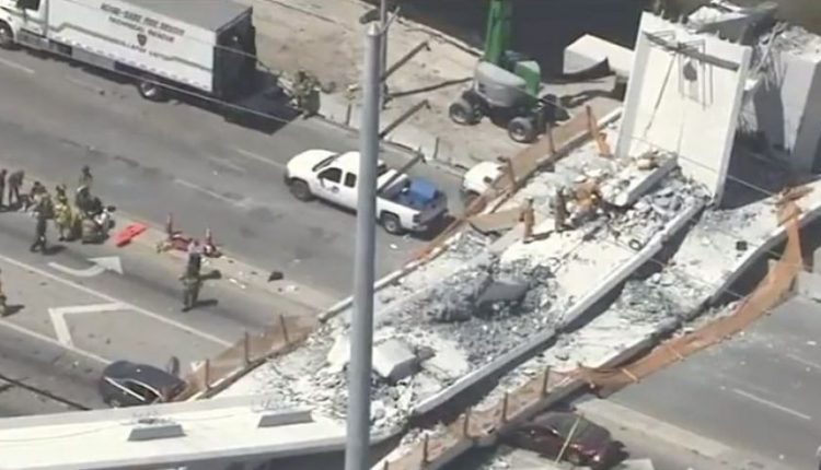 Majamyje sugriuvus naujai pastatytam pėsčiųjų viadukui žuvo keturi žmonės
