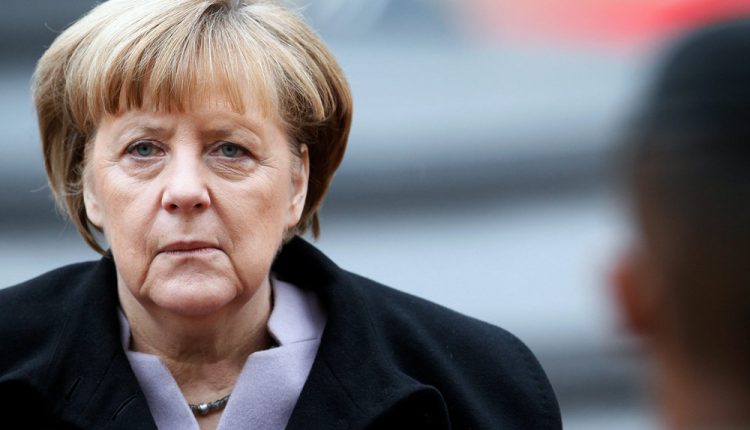 Vokietijos kanclerė sveikina koalicijos susitarimą ir nori greitai pradėti darbą