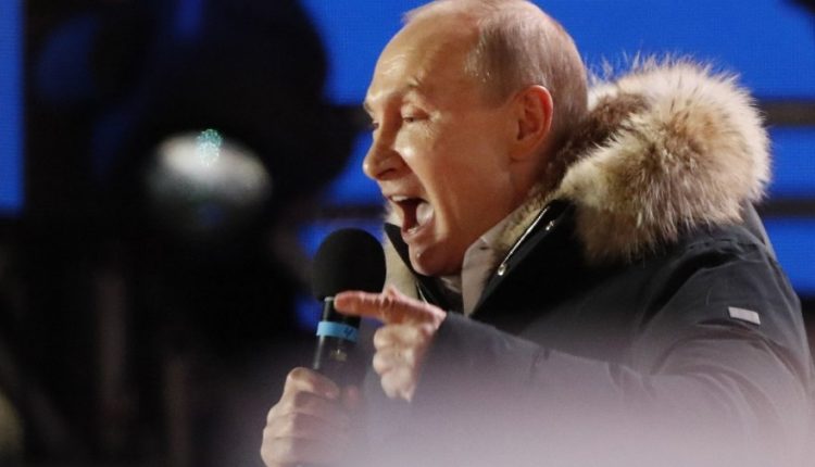 Suskaičiuota pusė Rusijos prezidento rinkimų balsų, Putinas laimi su 75 procentais