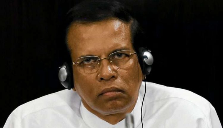 Kovos dėl valdžios apimtos Šri Lankos prezidentas paleido parlamentą