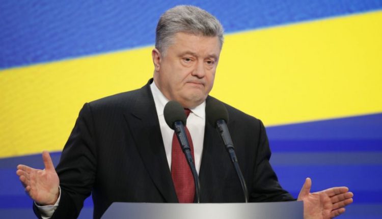 Ukrainos prezidentas siūlo skelbti 30 dienų karo padėtį