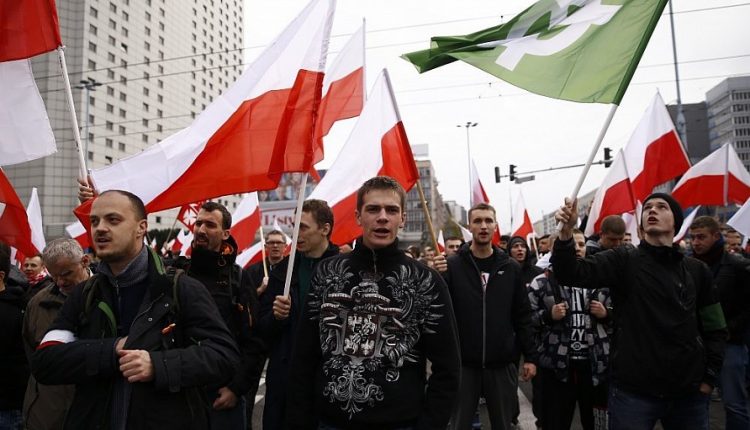 Nepriklausomybės dieną Lenkijos lyderiai žygiuos su nacionalistais